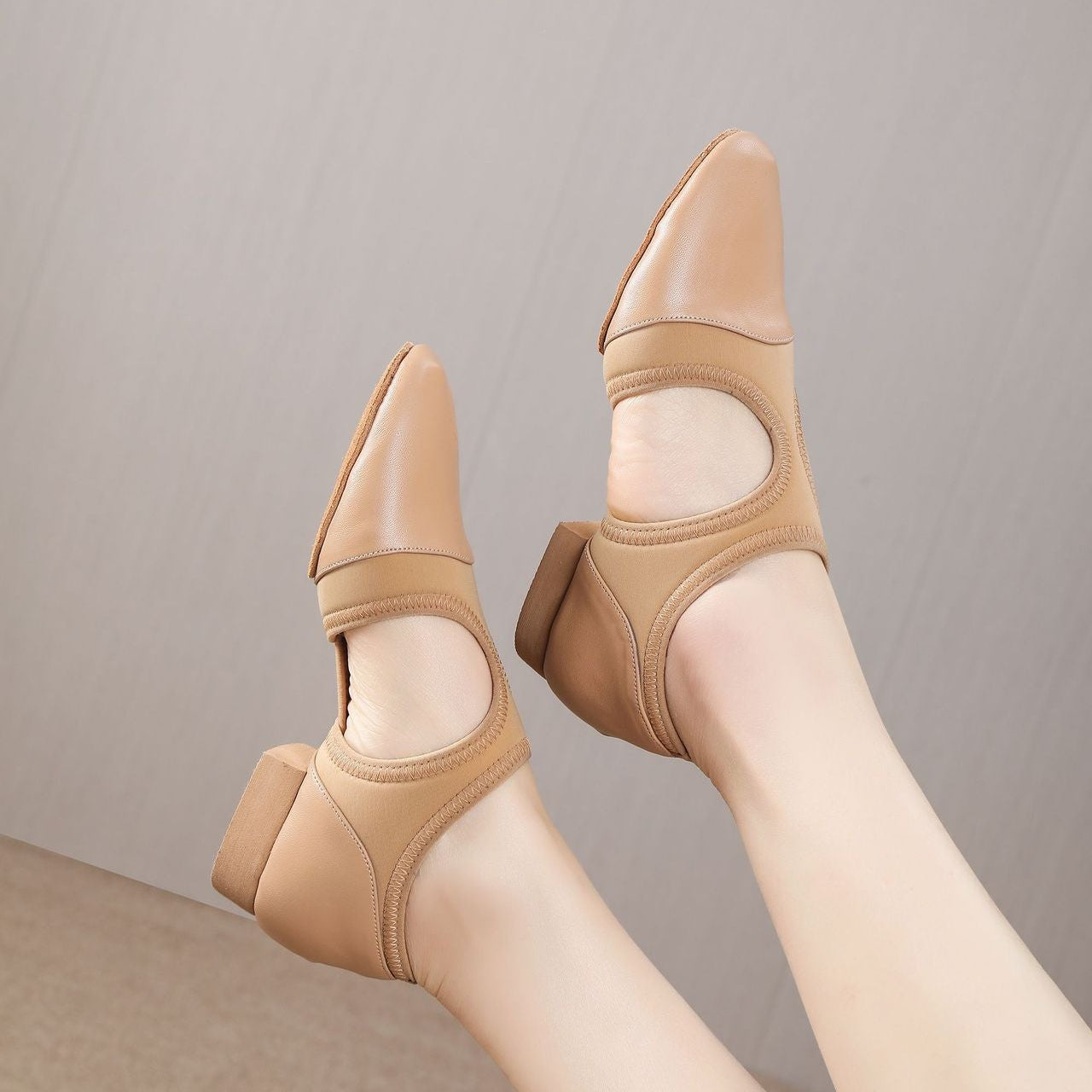 Women's slip-on jazz shoes with 1 inch heel for practice