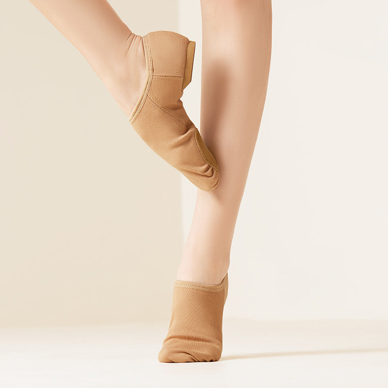 Women's elastic canvas jazz dance shoes in nude color, slip-on design