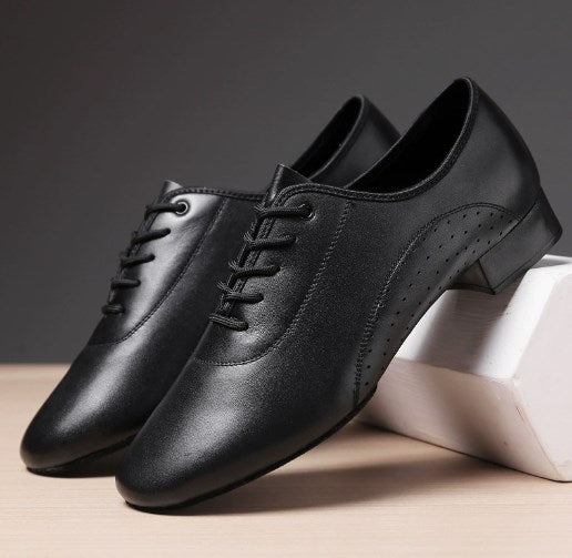 Comfortable men's leather dance shoes with ergonomic design