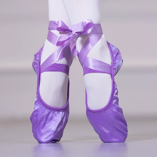 Ballet shoes suitable for training, yoga and posture practice