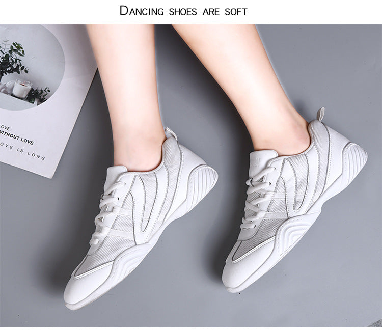 Aerobic dance shoes with reinforced toe cap and non-slip sole