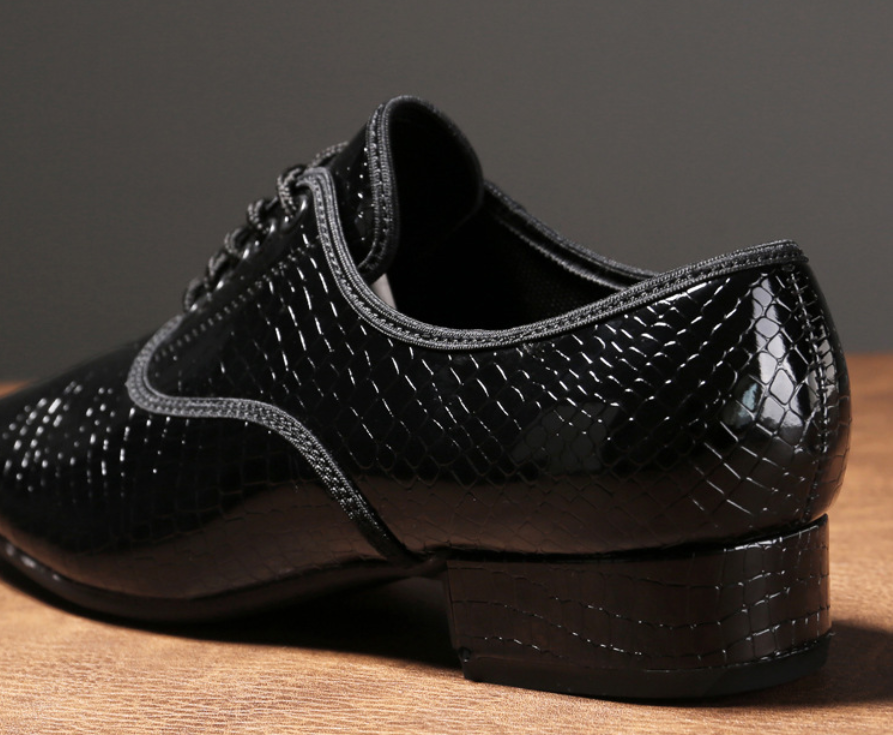 Stable, square heel provides solid support for smooth dance steps, preventing fatigue during long-time practice and performance.