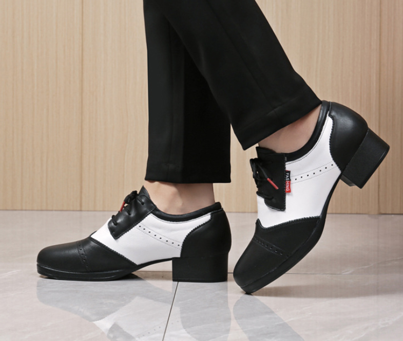 Men's soft-sole dance shoes for outdoor square, ballroom and latin dancing