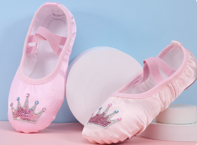 Girls Kids Satin Ballet Dance Shoes Elastic Soft Sole Practice Shoes for Ballet Performance Model B08