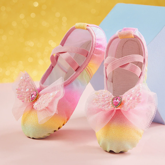 Dance training shoes with glitter and tulle upper