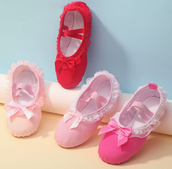 Fashionable lace style children professional practice shoes
