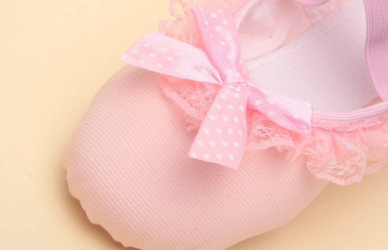 Breathable canvas ballet shoes for children training