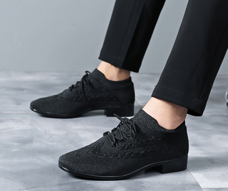 Non-slip flexible men performance stage dance shoes